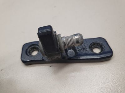 Петля двери передней правой верхняя для Mercedes E-klasse W213 2016-