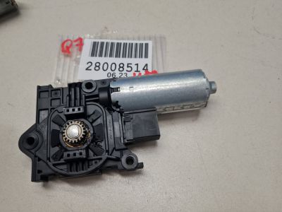 Моторчик люка для Audi Q7 4M 2015-