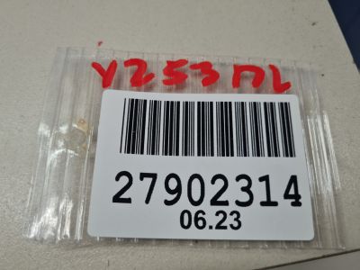 Уплотнитель стекла передней левой двери для Mercedes GLC-klasse X253 2015-