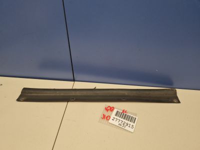 Уплотнитель двери задней левой для Nissan Qashqai J10 2006-2014