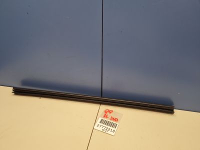 Накладка стекла задней левой двери для Nissan Qashqai J10 2006-2014