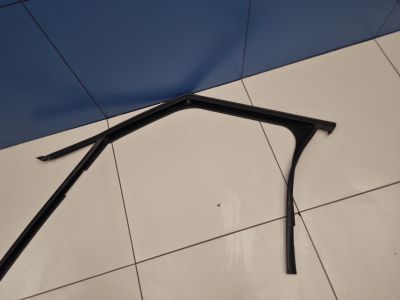 Уплотнитель стекла передней левой двери для Mini Countryman F60 2016-