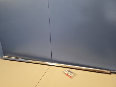 Молдинг стекла передней левой двери для Jaguar XF 2015-