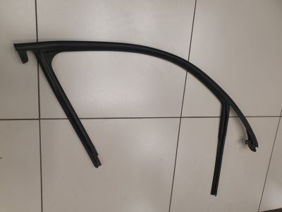 Направляющая стекла передней правой двери для Audi Q3 8U 2012-2018