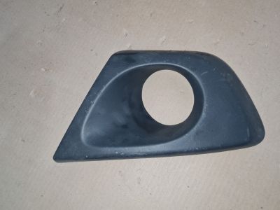 Решётка в бампер левая для Renault Duster 2010-