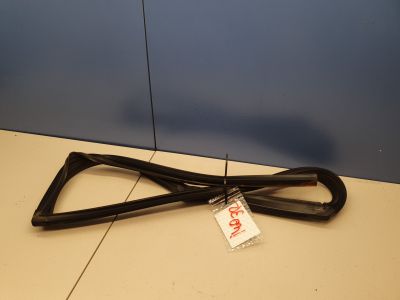 Уплотнитель стекла задней правой двери для Hyundai i40 2011-2019