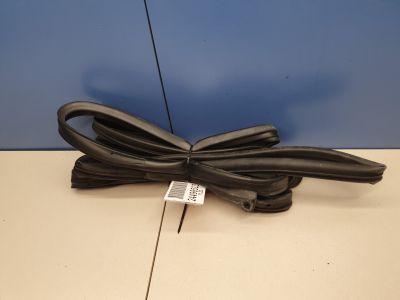 Уплотнитель двери передней правой для Hyundai i40 2011-2019