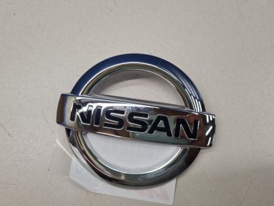 Эмблема двери багажника для Nissan Qashqai J11E 2014-