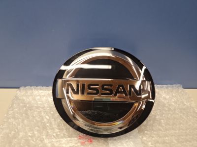 Эмблема решетки радиатора для Nissan Qashqai J11E 2014-