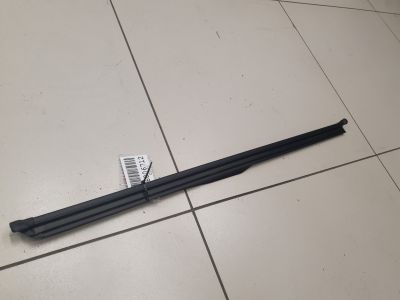 Накладка стекла задней правой двери для Volkswagen Golf 7 2012-2020