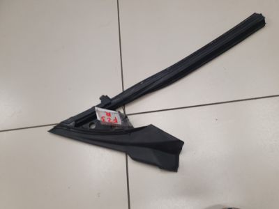 Направляющая стекла передней правой двери для BMW 2 F22 F23 2014-2020