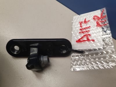 Петля двери передней правой верхняя для Mercedes CLA-klasse C117 2013-2019