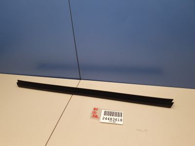 Накладка стекла задней правой двери для Audi Q3 8U 2012-2018