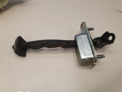 Ограничитель двери передней правой для Hyundai i40 2011-2019