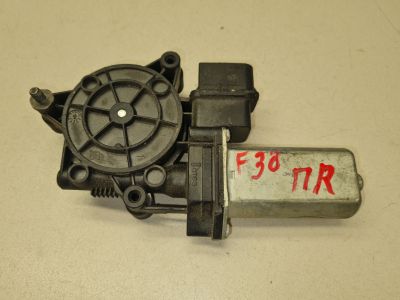 Моторчик стеклоподъёмника передний правый для BMW 3 F30 2011-2018