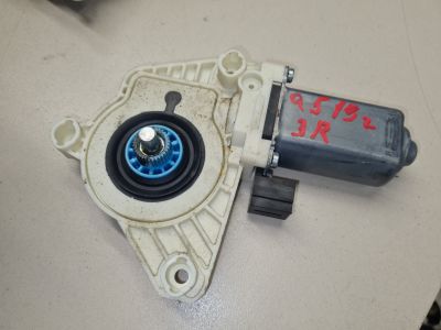 Моторчик стеклоподъёмника задний правый для Audi Q5 FY 2017-