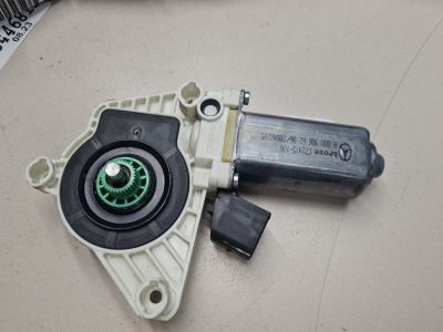 Моторчик стеклоподъёмника передний правый для Mercedes C-klasse W205 2014-