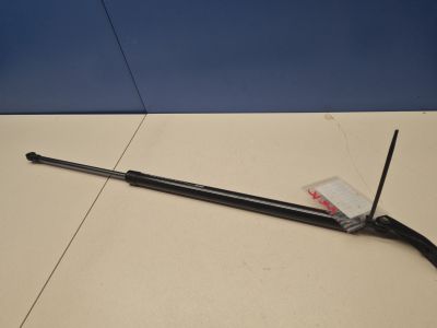 Амортизатор двери багажника левый для Nissan X-Trail T32 2014-