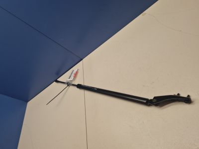 Амортизатор двери багажника левый для Nissan X-Trail T32 2014-