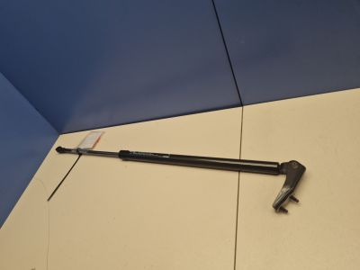 Амортизатор двери багажника левый для Nissan X-Trail T32 2014-