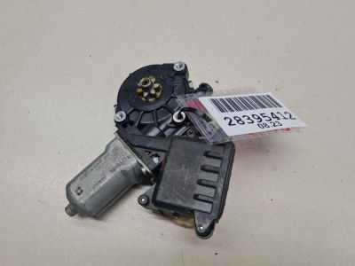 Моторчик стеклоподъёмника задний правый для Toyota Avensis T27 2008-2018