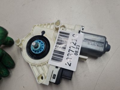 Моторчик стеклоподъёмника задний левый для Audi Q3 8U 2012-2018