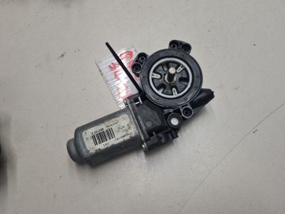 Моторчик стеклоподъёмника задний левый для Nissan Qashqai J10 2006-2014