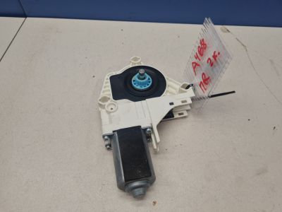 Моторчик стеклоподъёмника передний правый для Audi A4 B8 Allroad quattro 2009-2016