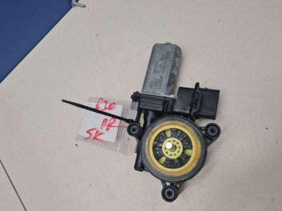 Моторчик стеклоподъёмника передний правый для BMW 3 F30 2011-2018