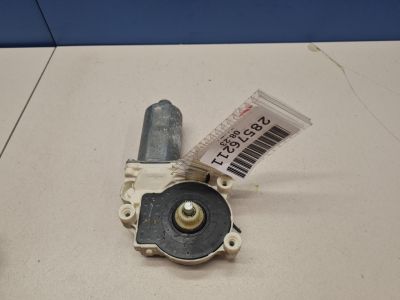 Моторчик стеклоподъёмника передний правый для BMW X5 E70 2006-2013