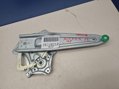 Стеклоподъемник задний левый для Toyota Avensis T27 2008-2018