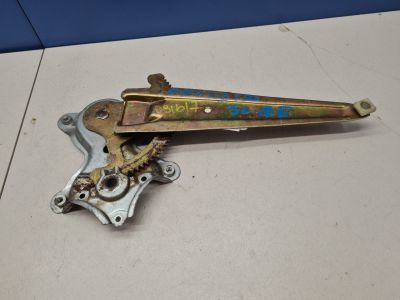 Стеклоподъемник задний левый для Toyota Land Cruiser Prado 150 2009-