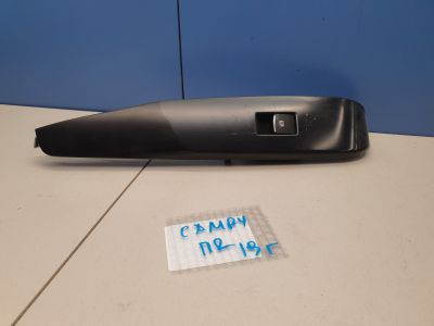 Кнопка стеклоподъемника передней правой двери для Toyota Camry V70 2017-