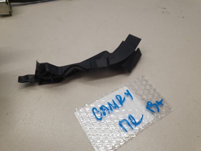 Уплотнитель двери передней правой для Toyota Camry V70 2017-