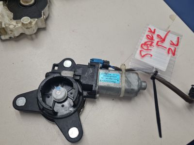 Моторчик стеклоподъёмника передний правый для Chevrolet Spark M300 2010-2015