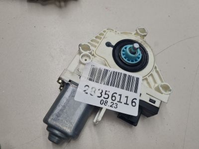 Моторчик стеклоподъёмника задний правый для Audi A6 C6 2004-2011