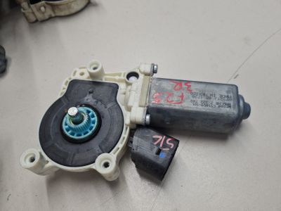 Моторчик стеклоподъёмника задний правый для BMW X3 F25 2010-2017