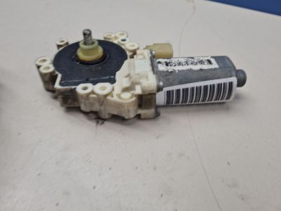 Моторчик стеклоподъёмника передний правый для Jeep Grand Cherokee WH WK 2004-2010