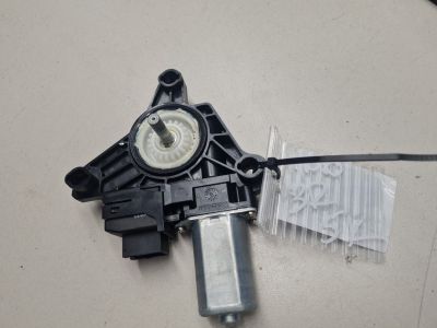 Моторчик стеклоподъёмника задний правый для Mercedes A-klasse W176 2012-2018