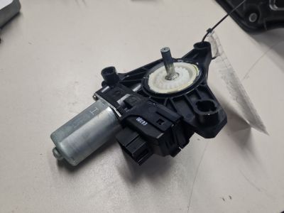 Моторчик стеклоподъёмника задний правый для Mercedes C-klasse W205 2014-