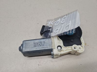 Моторчик стеклоподъёмника задний правый для BMW X6 M F86 2014-