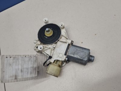 Моторчик стеклоподъёмника передний правый для BMW 1 E81 E87 2004-2014