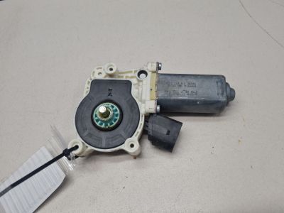 Моторчик стеклоподъёмника правый для BMW X6 F16 2014-2020