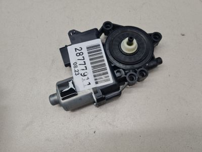 Моторчик стеклоподъёмника задний правый для Hyundai i40 2011-2019