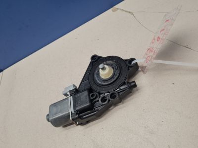 Моторчик стеклоподъёмника задний левый для Hyundai i30 2007-2012