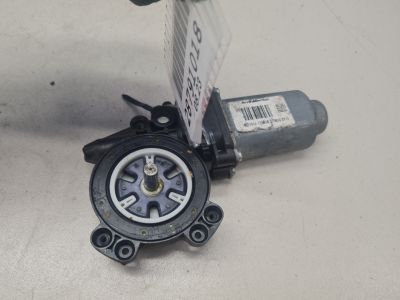 Моторчик стеклоподъёмника задний левый для Nissan Qashqai J11E 2014-