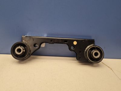 Кронштейн редуктора для Nissan Murano Z52 2015-