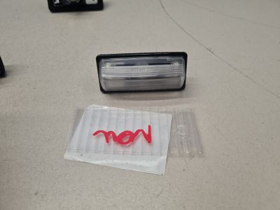 Фонарь подсветки номерного знака для Nissan Sentra B17 2012-2017