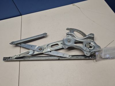 Стеклоподъемник передний левый для Lexus GS L10 2012-2018