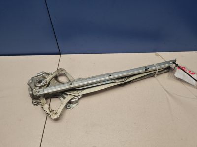 Стеклоподъемник передний левый для Lexus CT 200H 2010-2018